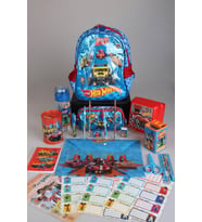 DEKOMUS İLE YENİ SEZON LİSANSLI HOT WHEELS TEK BÖLMELİ 32 CM KÜÇÜK BOY ANAOKUL ÇANTASI VE KALEM ÇANTASI İLE MATARA,BESLENME KABI VE KIRTASİYE SETİ ÇITÇIT DOSYA,KALEM,SİLGİ,KUMBARA,KALEMTRAŞ,RESİM DEFTERİ,OKUL ETİKETİ