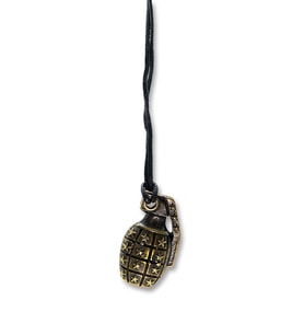 Grenade Model Deri İpli Tasarım Kolye