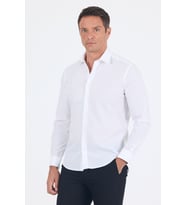 Klasik Yaka Uzun Kol Cepsiz Slim Fit Basic Pamuklu Gömlek 1004255008