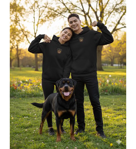 Sevgililer Günü Özel Rottweiler Figürlü Unisex Siyah Hoodie – Köpekli Çiftler İçin Minimal Baskılı Kapüşonlu Sweatshirt