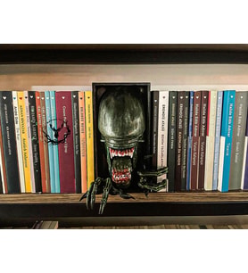 Xenomorph   / Kitaplık Figürü / Kitap Tutucu / Kolleksiyon / Hediye / 21 CM