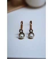 Turkuaz Taşlı Minimal Sallantılı Küpe (İnci)