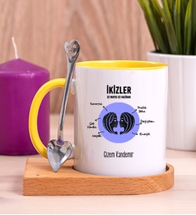 Kişiye Özel İkizler Burcuna Hediye Ahşap Altlıklı Sarı Kupa Bardak