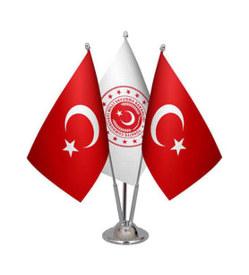 Masa Üstü Milli Savunma Bakanlığı Bayrağı Türk Bayrağı Üçlü Krom Direk Masa Bayrak Seti