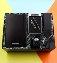 Kişiye Özel Siyah Defter & Siyah Zippo Tarzı Çakmak & 32 gb Usb Siyah Kalem & Siyah Kravat Hediye Seti