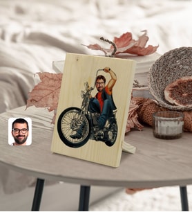 BK Gift Kişiye Özel Erkek Motorcu Karikatürlü Dekoratif Ahşap Çerçeve Model 5