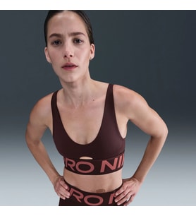 Nike Pro Indy Plunge Orta Destekli Pedli Kadın Sporcu Sütyeni