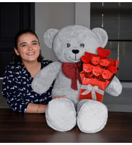Sevgililer Günü Hediyesi 90 cm Papyonlu Peluş Ayıcık ve Kalpli Kırmızı Ayıcık Buketi (Gri)