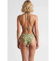 Kadın Bikini Takımı Üçgen Kaplı Nakış Charm Aksesuarlı Normal Bel İpli Bağlamalı Regular Kesim