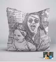 BK Gift Kişiye Özel Tam Boy Karakalem Anne ve Kız Karikatürlü Beyaz Yastık-1