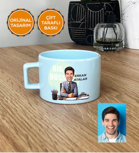 Kişiye Özel Karikatürlü Patron Hediye Pastel Fincan Big Boss Patrona Doğum Günü Hediyesi (Mavi)