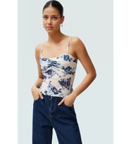 İnce Askılı Çiçekli Crop Bluz Rahat Şık ve Yazlık Polyester Örme Modern Stil Yüksek Kalite