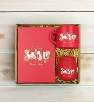 BK Gift Kişiye Özel İsimli DTF Anne Temalı Kırmızı Defter & Kahve Fincanı & Mum Hediye Seti-4, Anneye Hediye, Anneler Günü Hediyesi