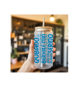 Kürtçe Erkek Çocuklara Özel Sevgi Sözcükleri Yazan Pipetli Su Süt Meyve Suyu Cam Suluk (600 ml) (Renksiz)
