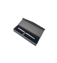 Kutulu Füme Desenli Gövdeli Metal Kapaklı Roller Kalem