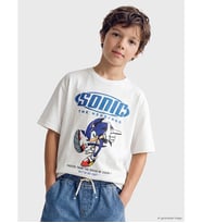 LCW Kids Beyaz Bisiklet Yaka Sonic Baskılı Erkek Çocuk Tişört