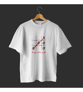 Kırmızı Dokulu SOS Oyunlu Motivasyon Sözü Tişört (Beyaz)