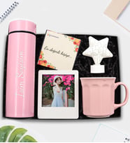 Kişiye Özel Pembe Dereceli Termos & Modern Pembe Kupa & Beyaz İnstagram Çerçeve & Renkli Yıldız Işık Hediye Seti