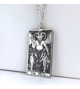 Kişiye Özel 925 Ayar Gümüş Tarot (The Devil) Şeytan Kolye