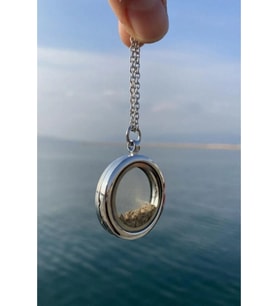 Gri Kapaklı Içi Açılabilir Cam Dilek Hediyelik Kolye (Gümüş)