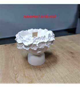 DEKORATİF KIZ FİGÜRLÜ OBJE + KOKULU DOĞAL MUM