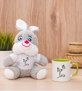 Kişiye Özel Kelebekler Uçuyor İsimli Peluş Tavşan ve Yeşil Kupa