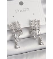 Pirinç Gümüş Renk Zirkon Taşlı Yağmur Model Kadın Küpe 5886