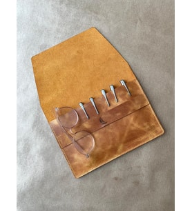 ALESTA LEATHER İsme Özel El Yapımı Hakiki Deri Jumbo Boy Kalemlik & Çok Amaçlı Çanta (Camel)