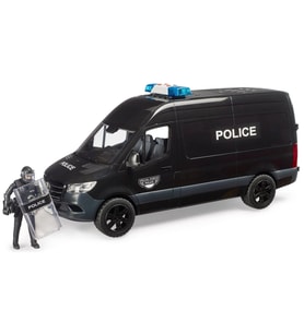Özel Harekat Aracı ve Polis