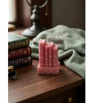 Mumelia Candles Kitaplık Figür - Doğal Soya Dekoratif Mum - Pembe