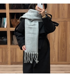 Düz Renk Püsküllü Yumuşak Atkı (Gri)