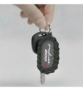 Pulsar 200 NS Logolu Özel Tasarım Zincir Detaylı Motosiklet Anahtarlığı