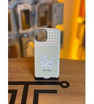 iPhone 13 Uyumlu Özel Tasarım Sevimli Figürlü Deri Dokulu Telefon Kılıfı (Bej)