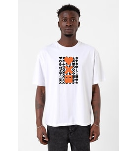 Love Death Robots Orange Beyaz Erkek Oversize Tshirt