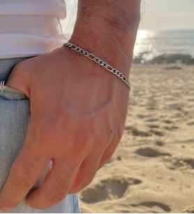 Paslanmaz Çelik 4mm Figaro Spor Model Erkek Zincir Bileklik eck55b (Gümüş)