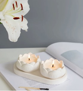 3'lü Dekoratif Lotus Mum ve Beyaz Tabak Seti