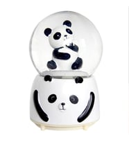 Panda Büyük Boy Püskürtmeli Işıklı Müzikli Kar Küresi