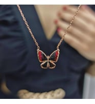 Kelebek Minimal Lazer Geçişli Kolye (Karışık)