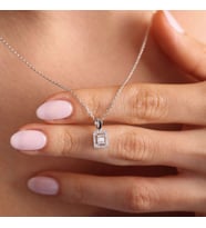 0.12 Karat Baget Pırlanta Kolye 14K Beyaz Altın