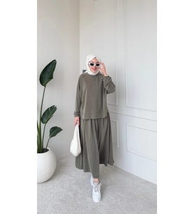 Lily Model İthal Pike Kumaş Bilek Büzgü Detaylı Kadın Takım