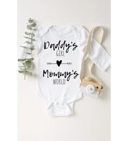 Kız Bebek Beyaz Babasının Kızı Annesinin Dünyası Çıtçıtlı Body