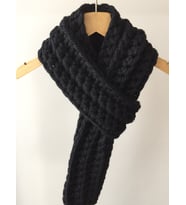 El Örgüsü % 100 Saf Yün Özel  İplik Siyah Unisex  Atkı