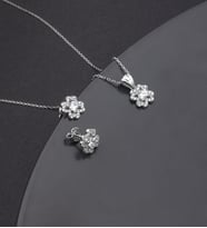925 Ayar Gümüş Pırlanta Modeli Yonca Kolye Küpe Set