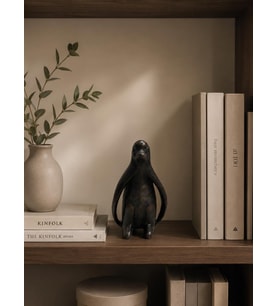Penguen Biblo Dekoratif Obje – Minimal Modern Kitaplık Rafı ve Komidin Üstü Dekoru –Reçine Küçük Boy Siyah Dekor Aksesuar 11 cm