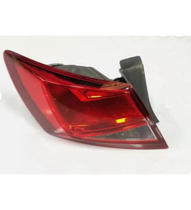 Seat Leon 2013-2016 Ledsiz Dış Stop Lambası Arka Dış Stop Sol