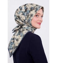 Lesscarves Çiçek Desenli Pamuk İpek Eşarp LS2214