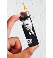 Renkli Atatürk Temalı Gazlı Çakmak, Şık ve Kullanışlı Tasarım