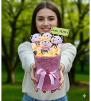 Sizlere Özel İsimli Ayıcık Buketi, Led Işıklı Peluş Saksıda Sevimli Pembe Ayıcıklar
