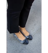 TERESA FİYONK DETAYLI BABET (Zebra)