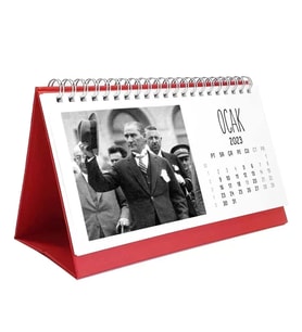 2027 Atatürk Takvimi - Atatürk Fotoğraflı 2027 Masa Takvimi - Kırmızı Renk